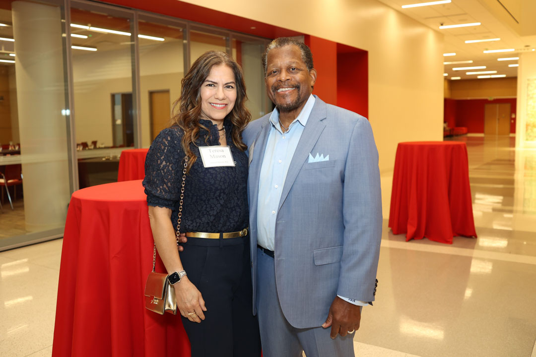 Teresa Mason and Dwayne Mason at the IPIL Advisory Council Dinner reception